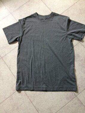 George T Shirt Size (34-36) Men's Gray